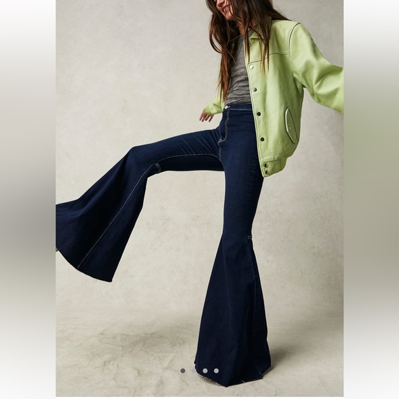 Free People Just Float On Flare Jeans - Picture 3 of 5